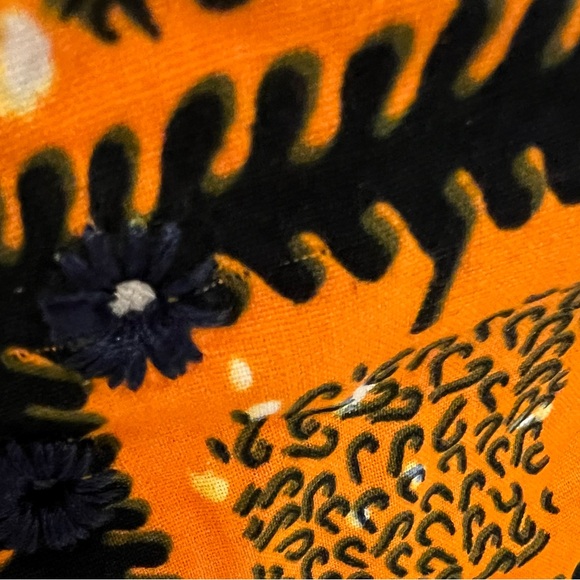 Converse Custom Hi Tops In Colorful African Print - Picture 5 of 12